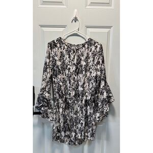 Women's‎ Mud Pie Black & White Snakeskin Romper Size Large